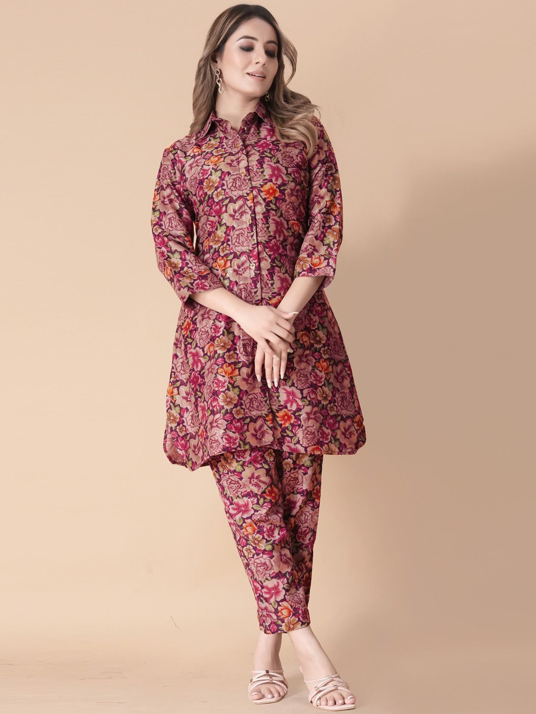 

Siya Fashion Floral Printed Three Quarter Sleeve Shirt & Trouser, Maroon