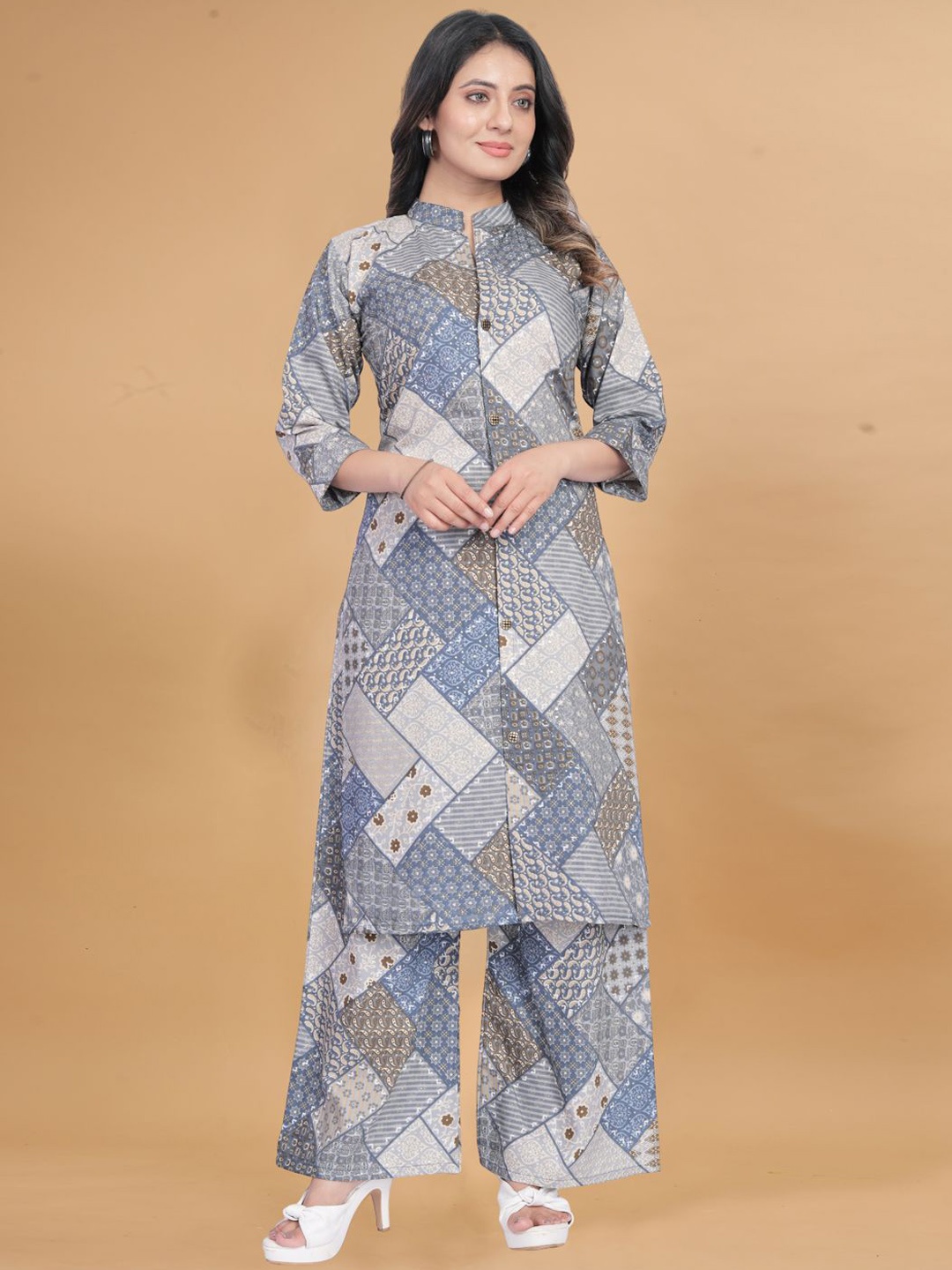 

Siya Fashion Ethnic Printed Mandarin Collar Regular Sleeve Pure Cotton Tunic Top & Trouser, Grey