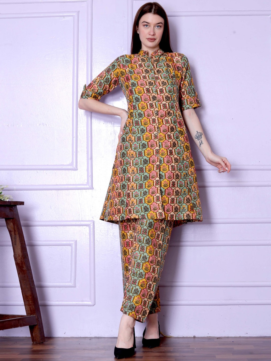 

Siya Fashion Floral Printed Mandarin Collar Short Sleeve Tunic Top & Trouser, Green
