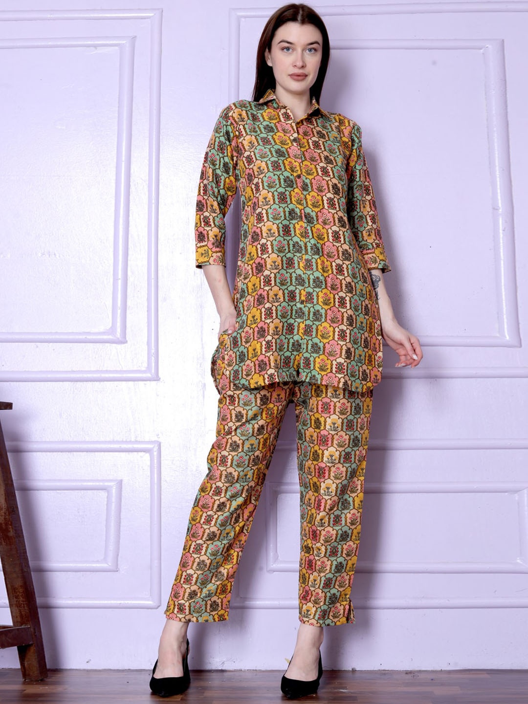 

Siya Fashion Floral Printed Three Quarter Sleeve Tunic Top & Trouser, Pink
