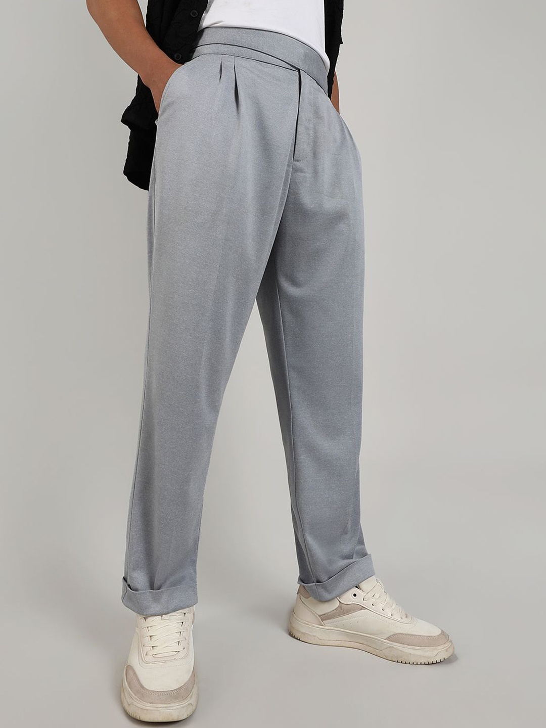 

Campus Sutra Men Comfort Pleated Trouser, Grey