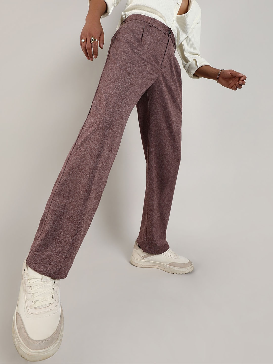 

Campus Sutra Men Comfort Pleated Trouser, Brown