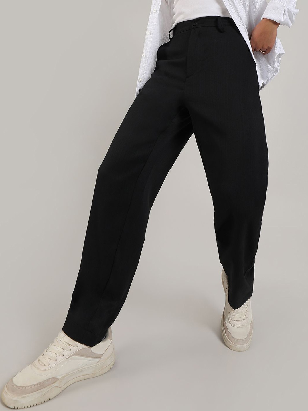 

Campus Sutra Men Comfort Trouser, Black