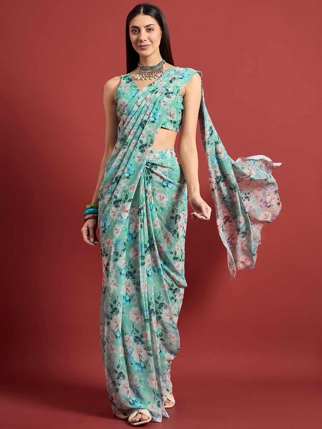 

all about you Floral Pure Georgette Saree, Blue