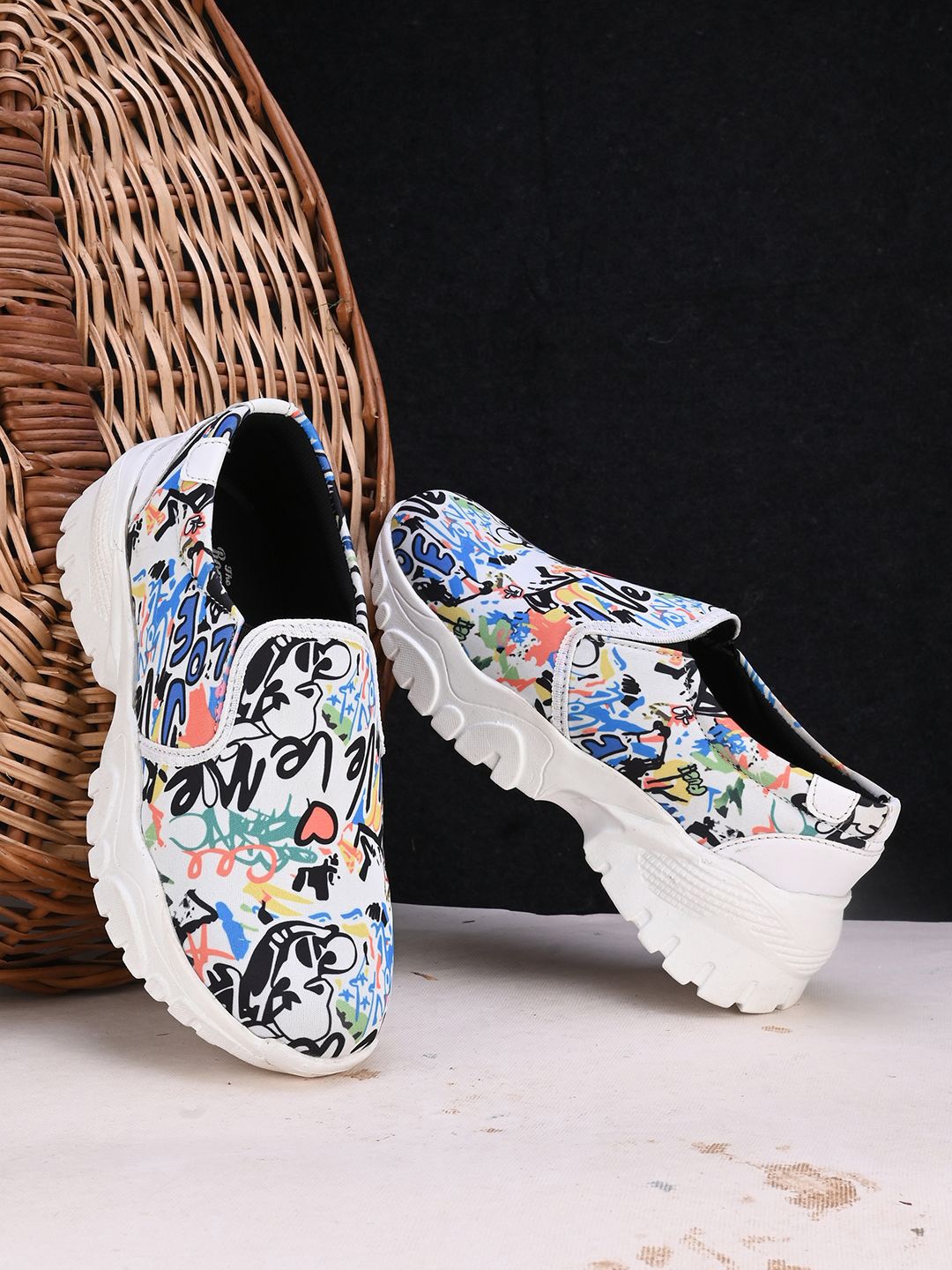 

The Roadster Lifestyle Co. Women Printed Sneakers, White