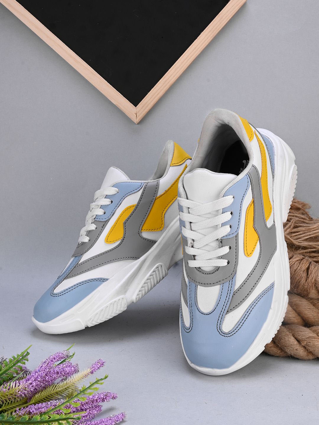 

The Roadster Lifestyle Co. Women White Colourblocked Round Toe Sneakers