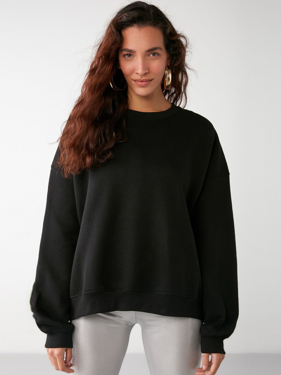 

GRIMELANGE Women Round Neck Long Sleeves Cotton Pullover, Black