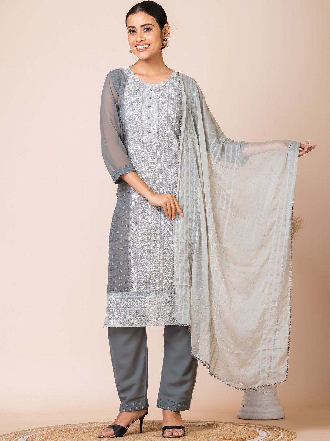

SARSO Floral Embroidered Regular Kurta with Trousers & Dupatta, Grey