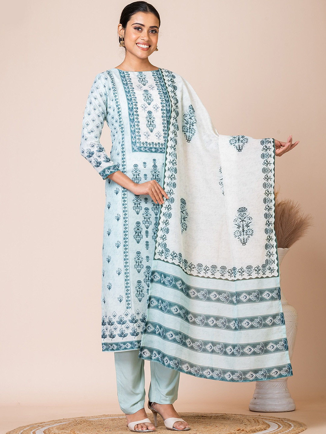

SARSO Ethnic Motifs Printed Regular Kurta with Trousers & Dupatta, Blue