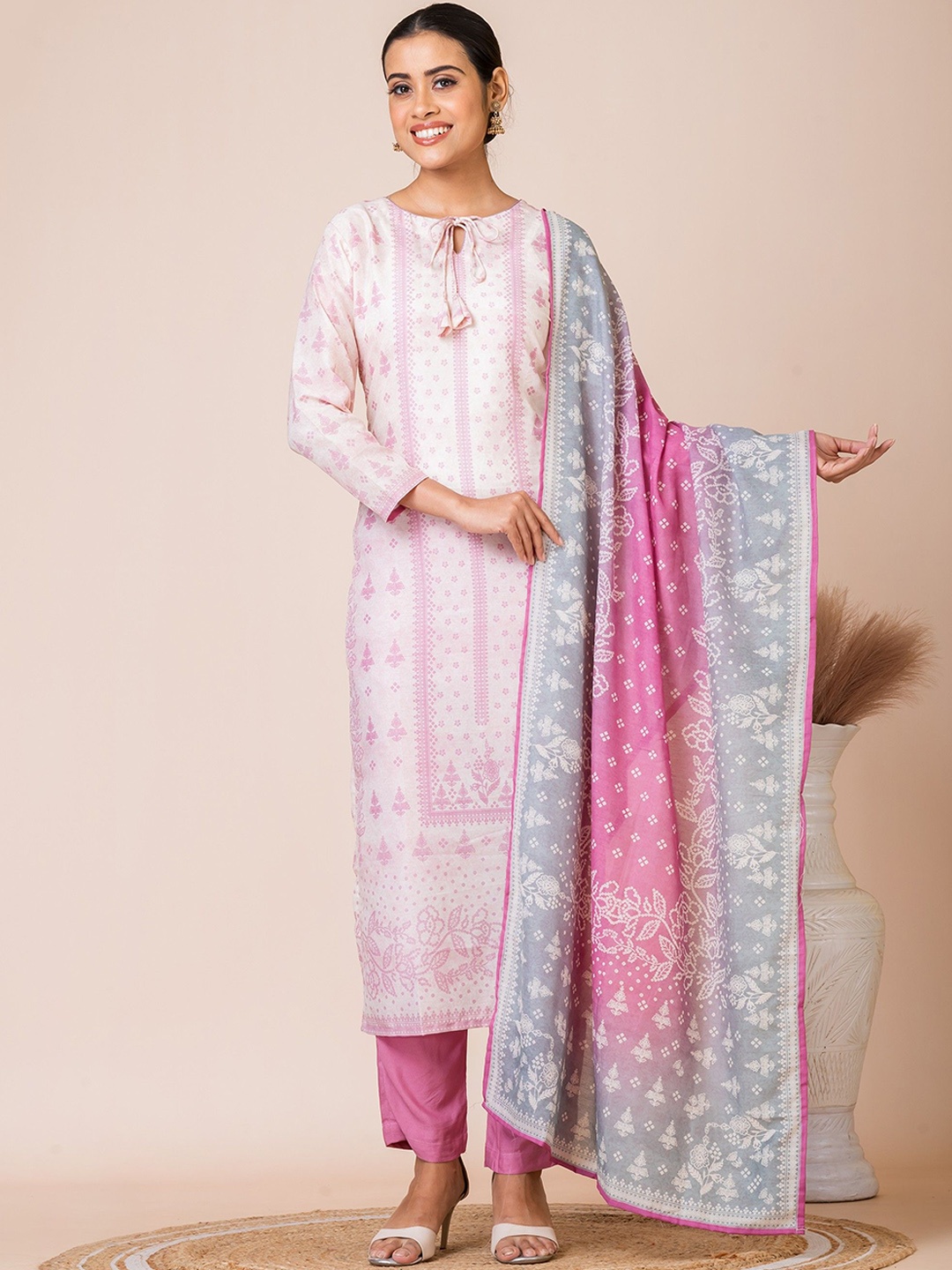 

SARSO Ethnic Motifs Printed Straight Kurta & Trousers With Dupatta, White