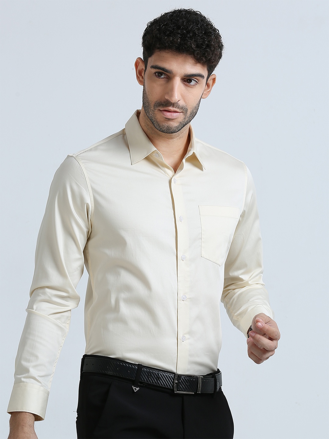 

Formal Club Men Solid Cambridge Giza Cotton Regular Fit Shirt, Off white