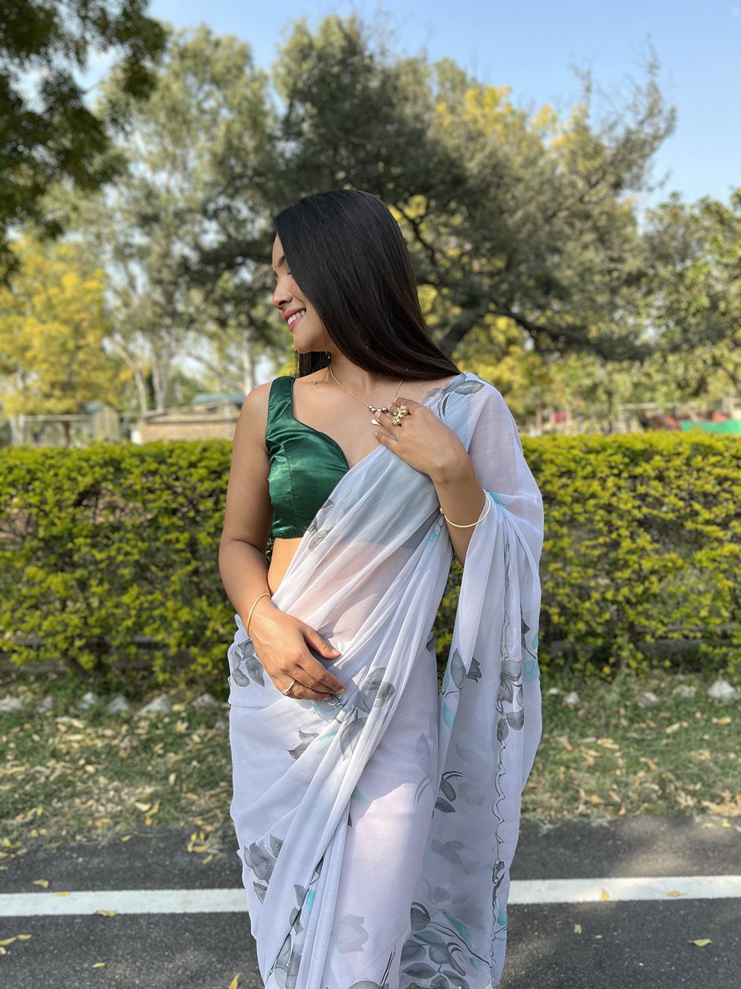 

SAREESBYCHIRAG Floral Pure Chiffon Saree, Grey