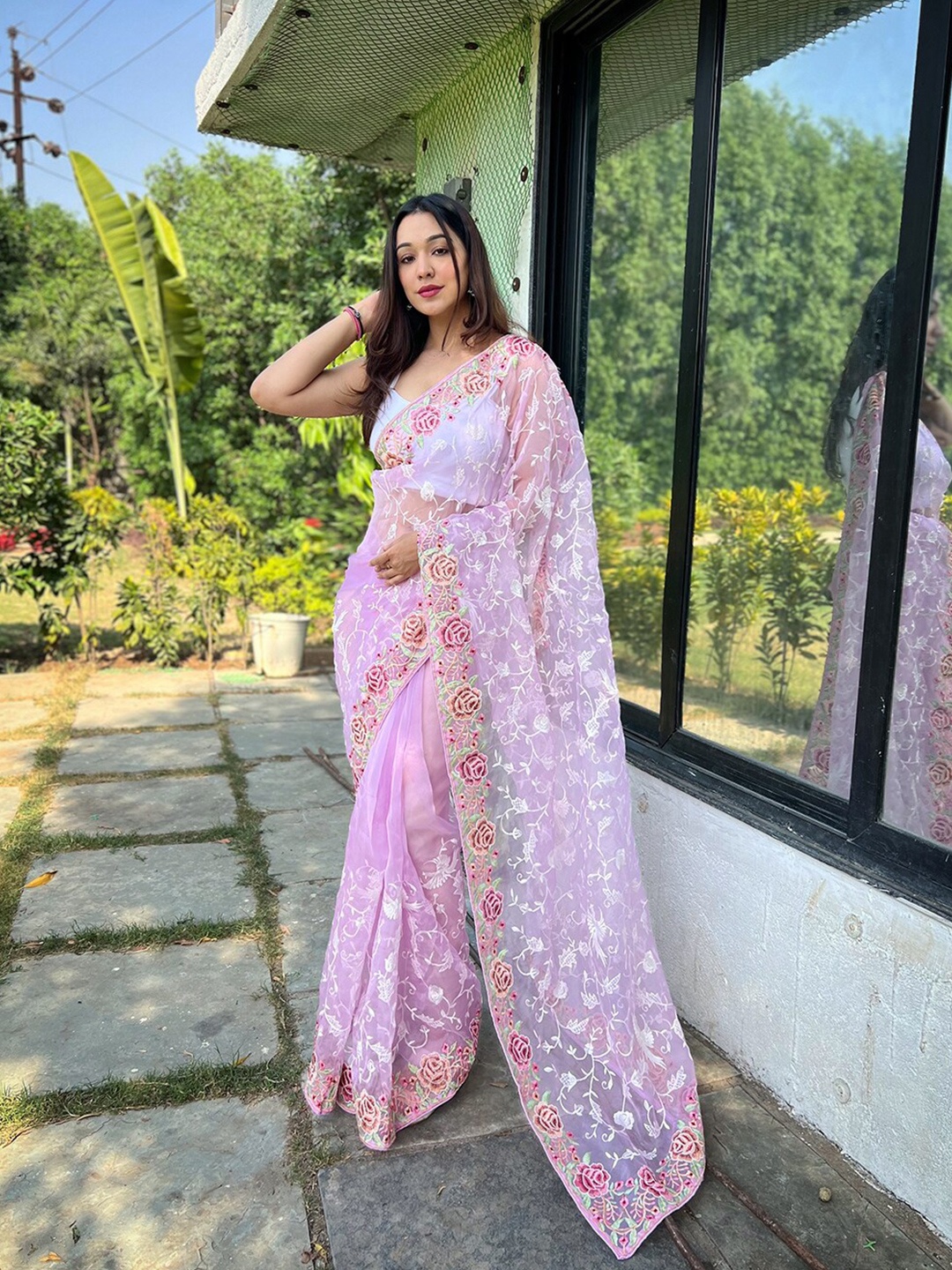 

SAREESBYCHIRAG Floral Embroidered Organza Saree, Pink