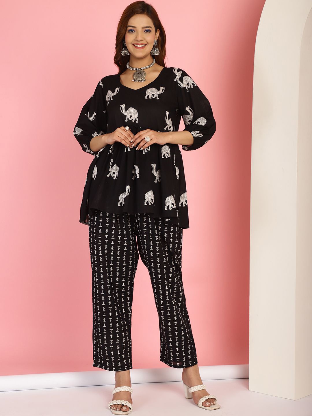 

TAG 7 Ethnic Motifs Printed V-Neck Pure Cotton Tunic With Trousers, Black