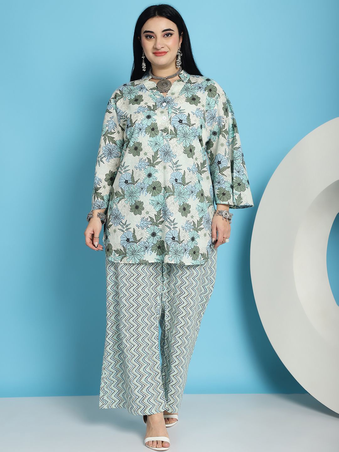 

TAG 7Plus Size Floral Printed Mandarin Collar Flared Sleeves Pure Cotton Tunic & Palazzos, White