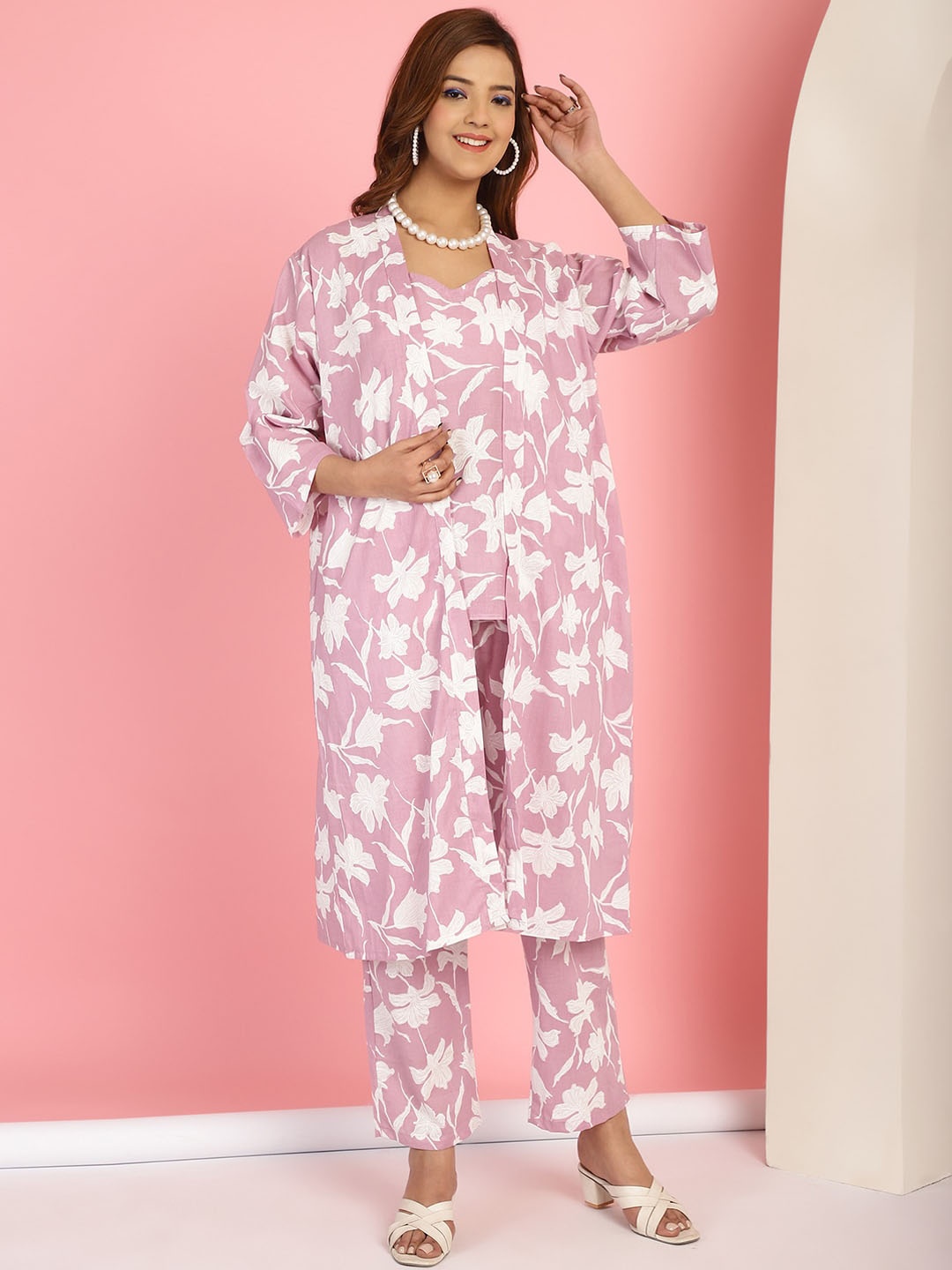 

TAG 7 Floral Printed Shoulder Straps Pure Cotton Top With Trousers & Shrug, Pink