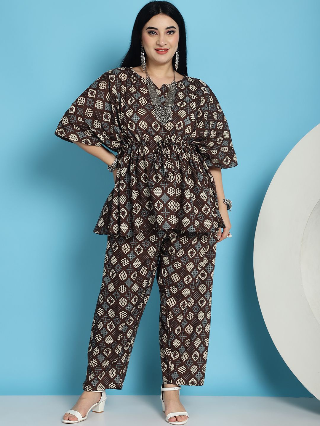 

TAG 7 Plus Size Floral Printed V-Neck Pure Cotton Tunic With Trousers, Brown