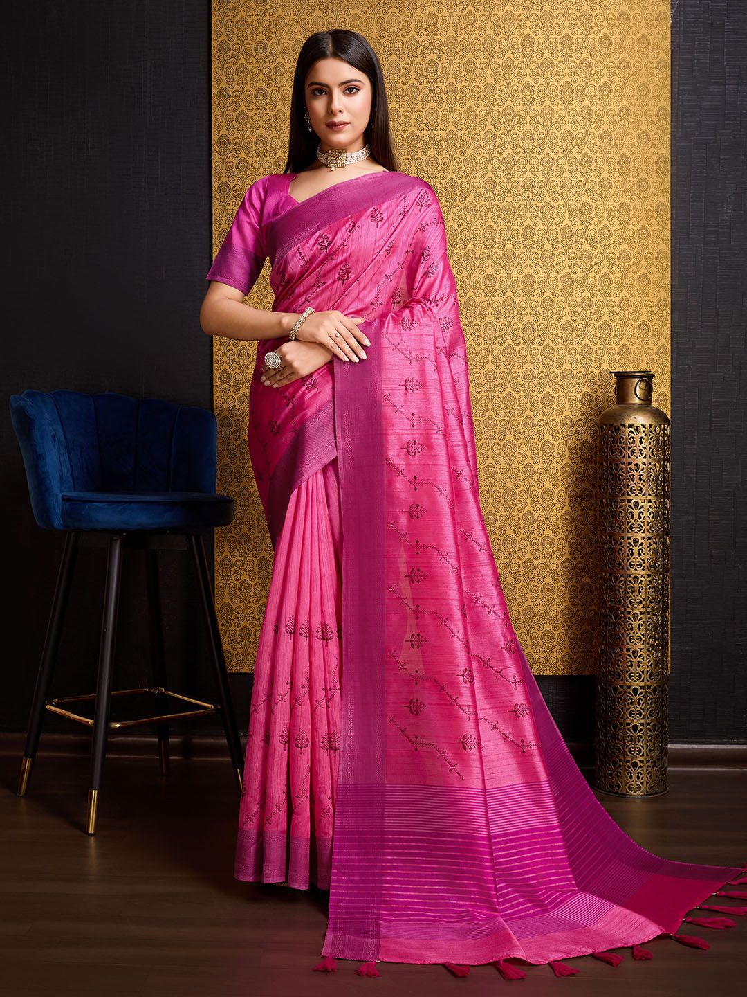 

Ishin Ethnic Motifs Embroidered Tussar Saree, Pink