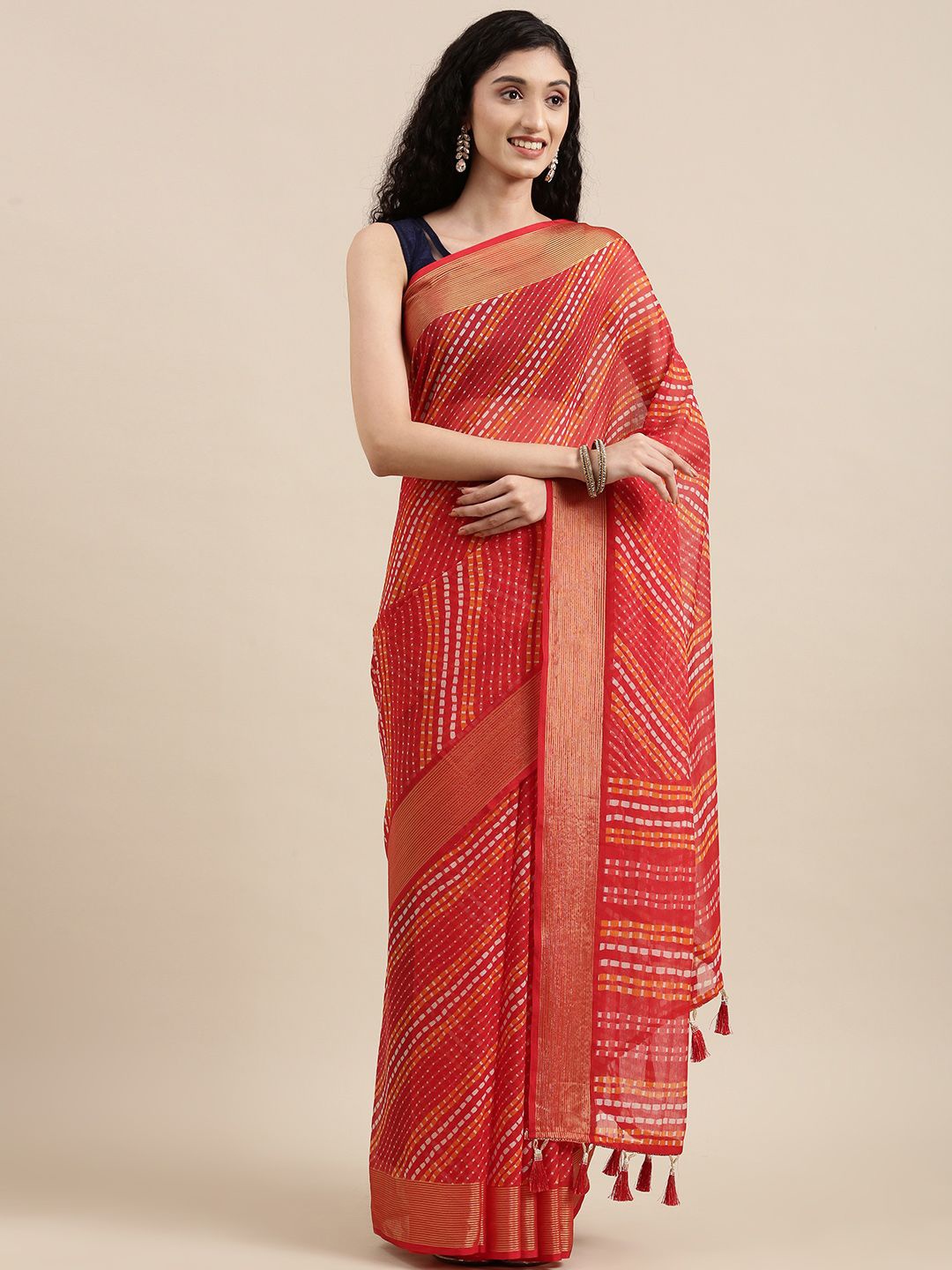 

Ishin Printed Saree, Red