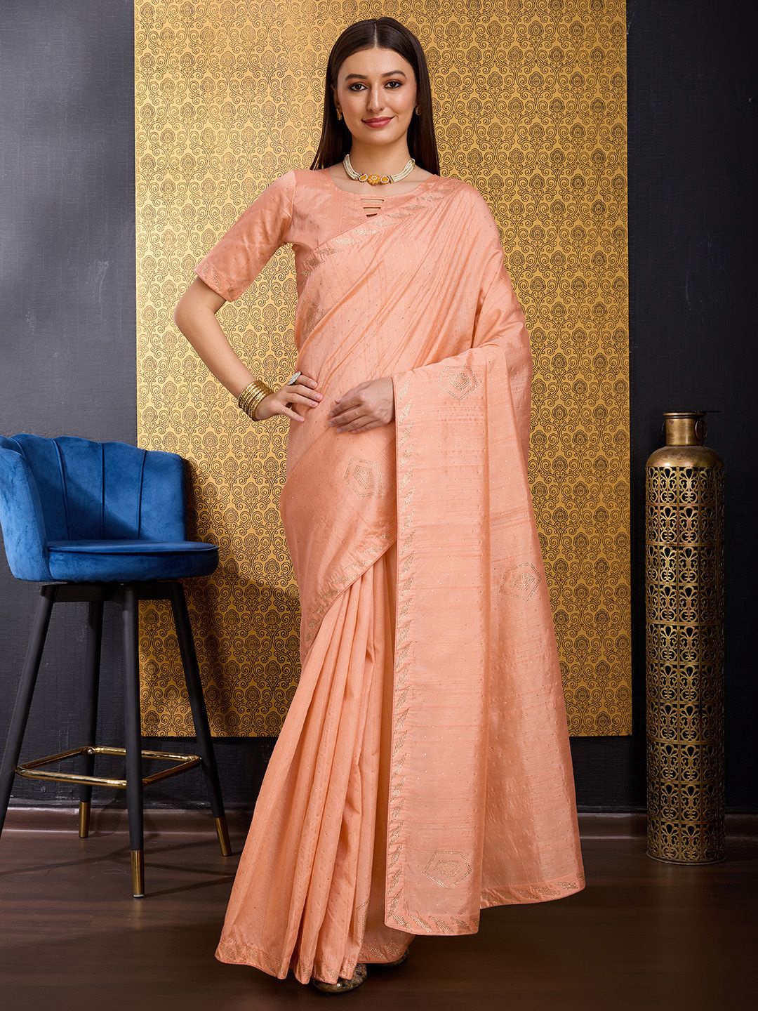 

Ishin Embellished Beads and Stones Tussar Saree, Peach