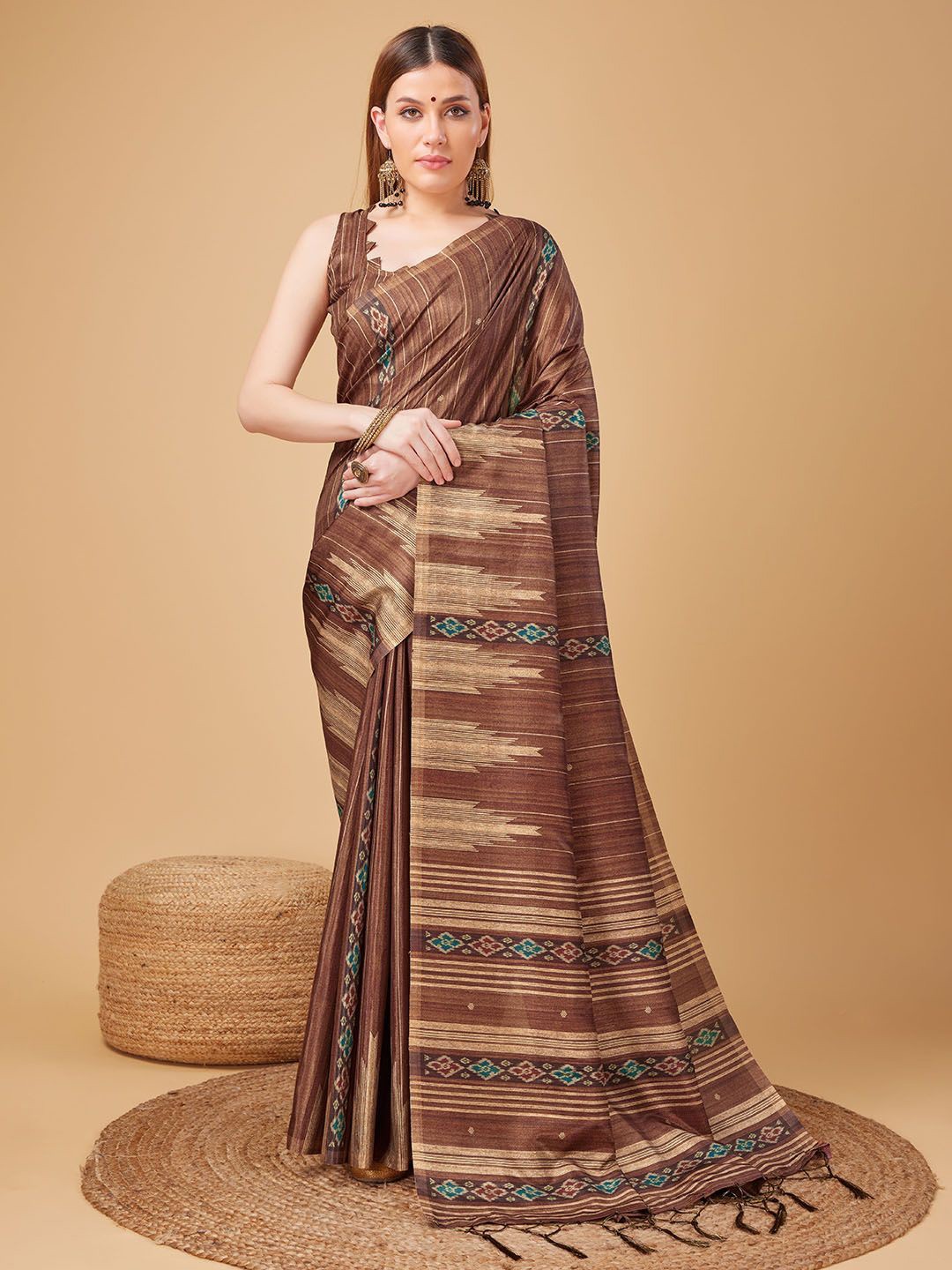 

Ishin Woven Design Sambalpuri Saree, Brown