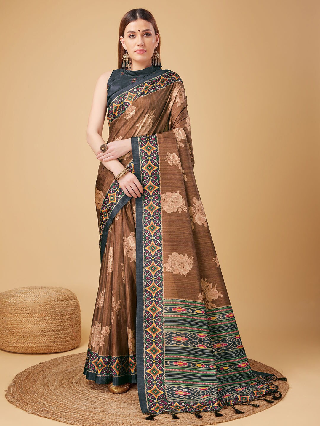 

Ishin Floral Sambalpuri Saree, Brown