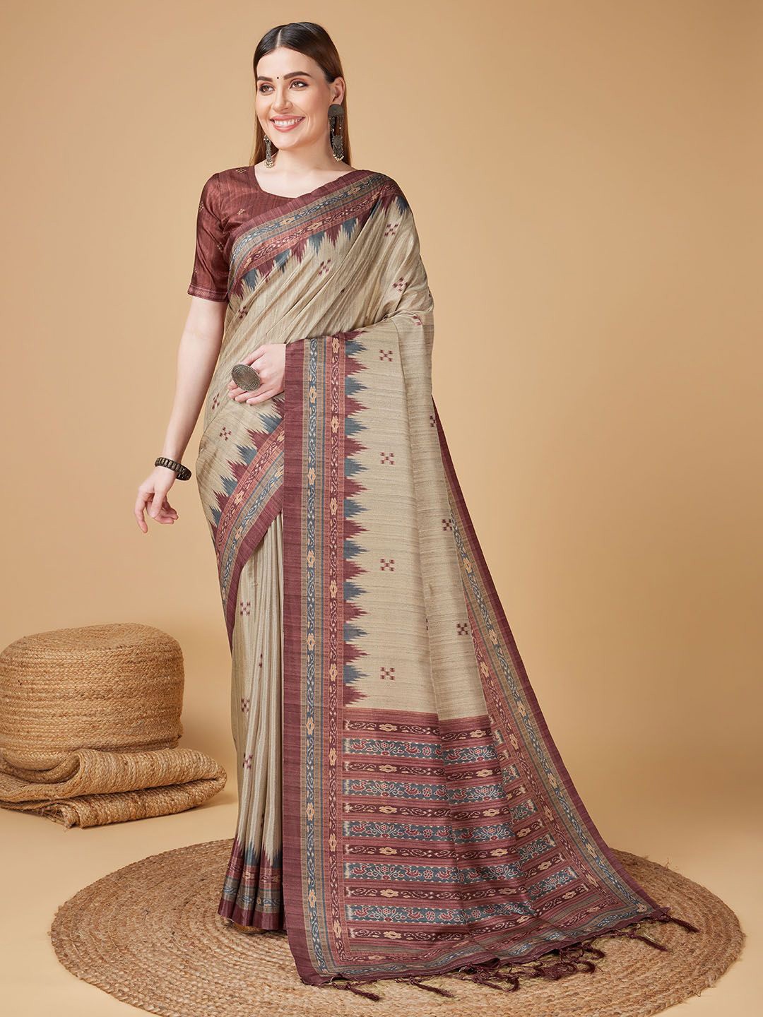 

Ishin Sambalpuri Saree, Beige