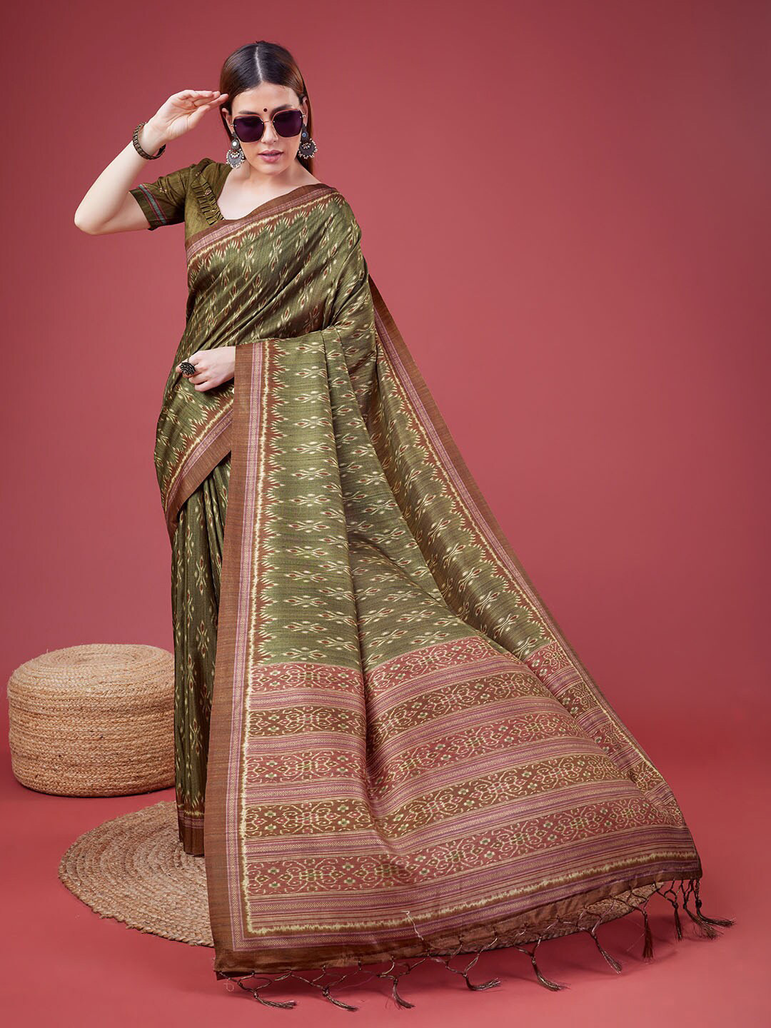 

Ishin Geometric printed Sambalpuri Saree, Green