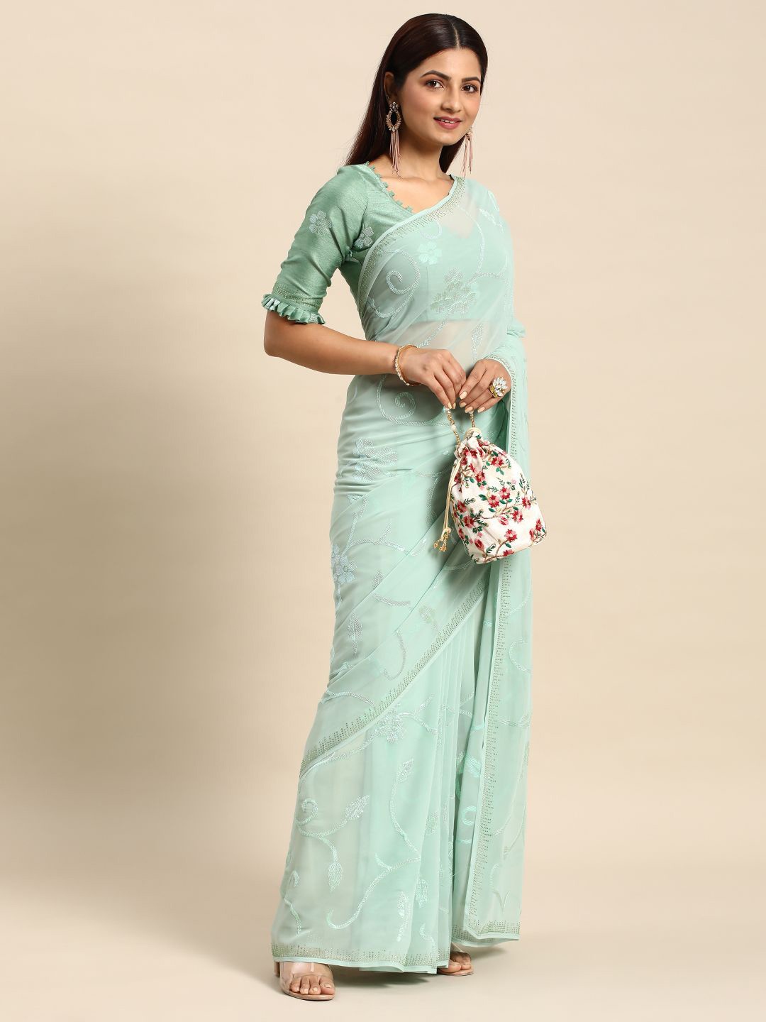 

Ishin Embellished Beads and Stones Saree, Green