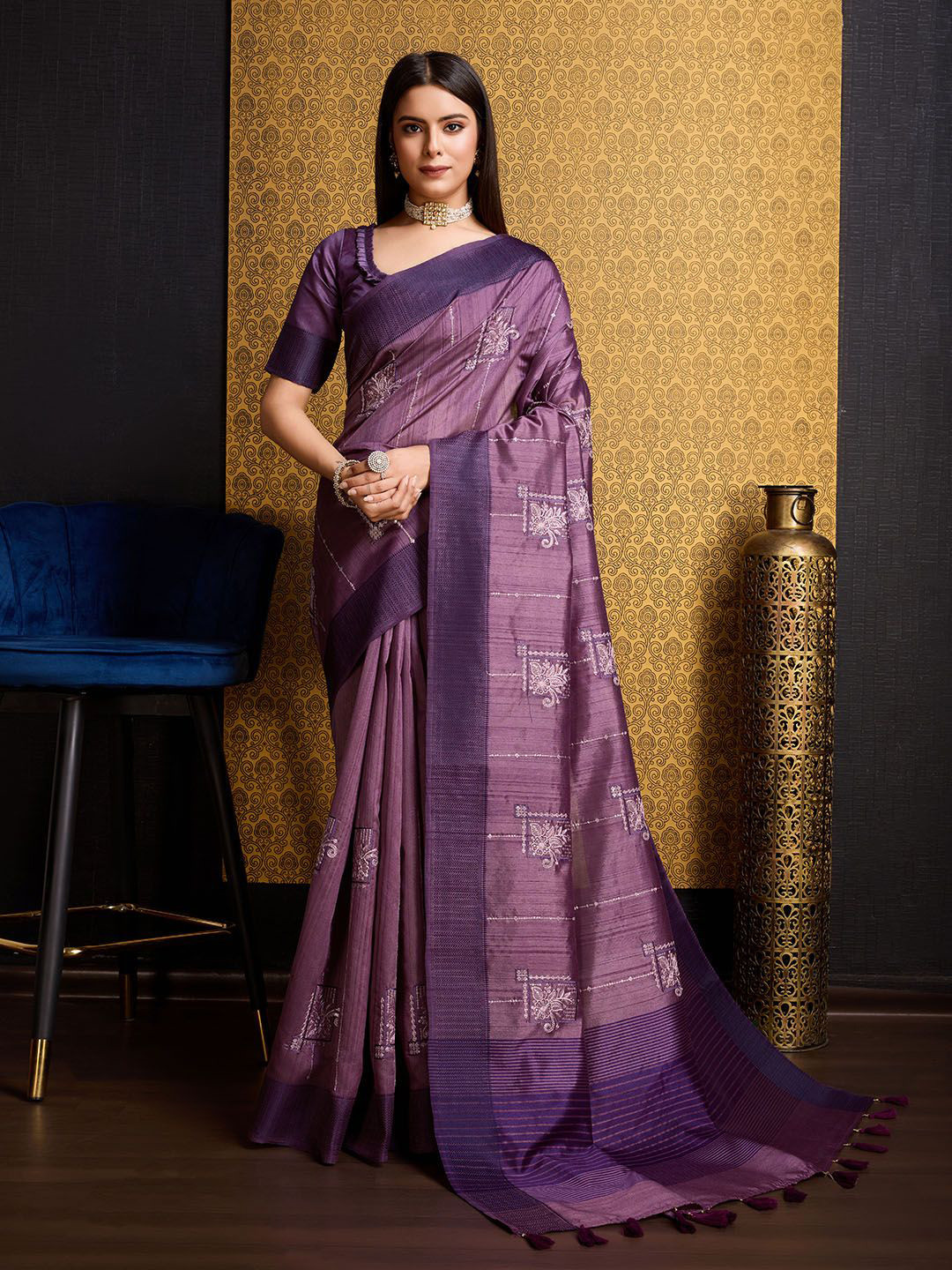 

Ishin Embellished Embroidered Tussar Saree, Burgundy
