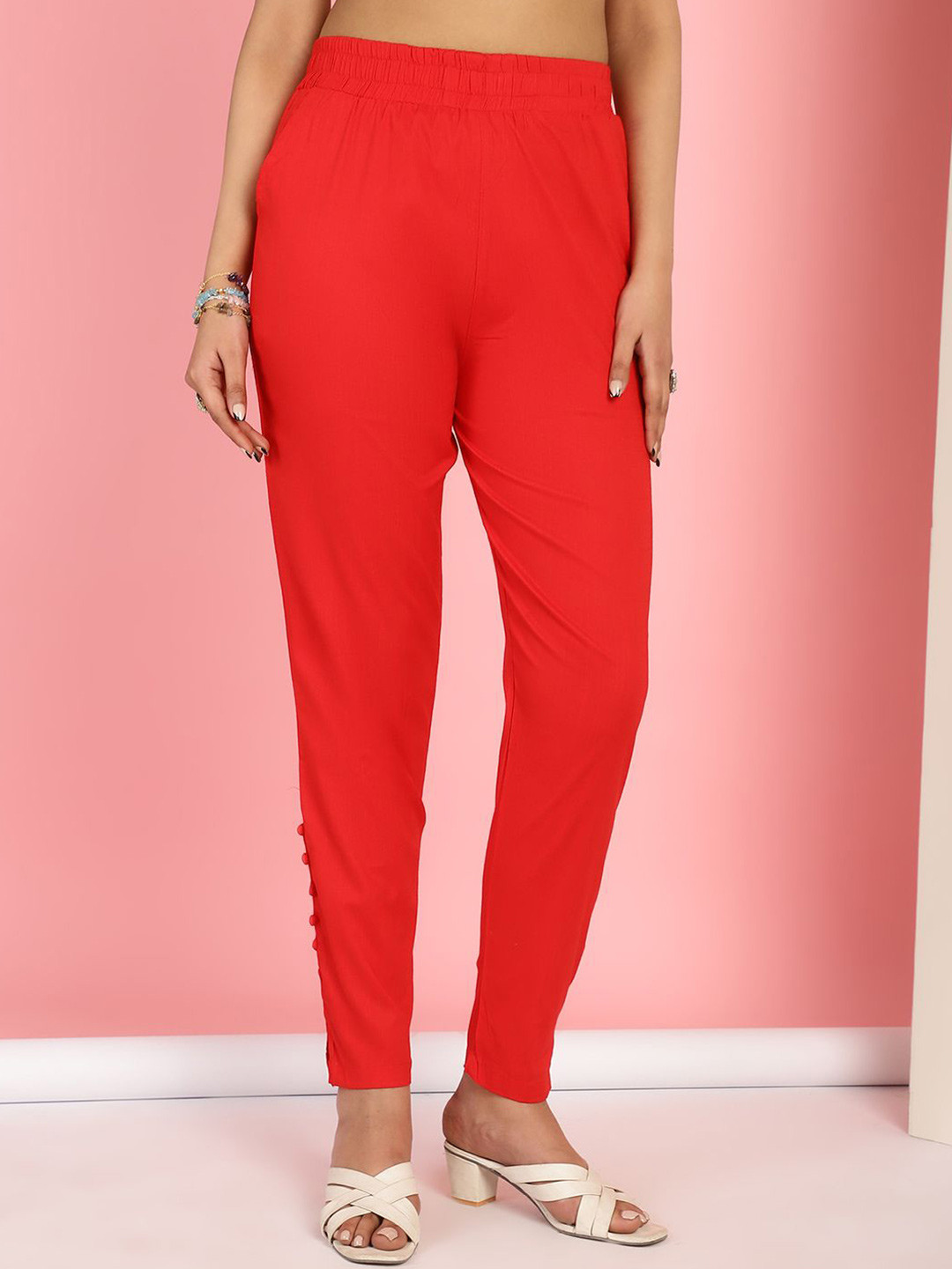 

TAG 7 Women Mid Rise Stretchable Cigarette Trousers, Red
