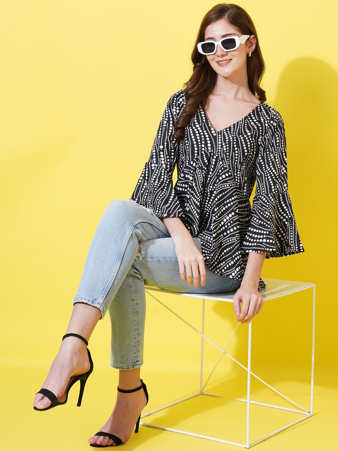 

U&F Geometric Printed Bell Sleeve Pleated Crepe Top, Black