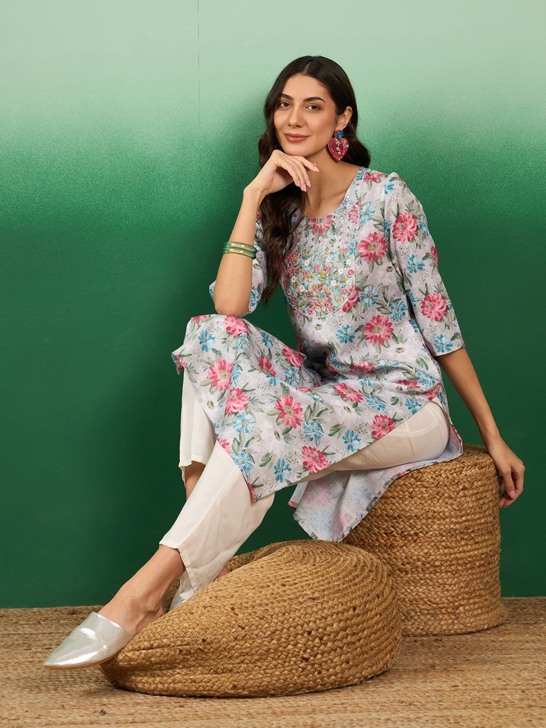 

KALINI Floral Printed Round Neck Thread Work Cotton Straight Kurta, Grey