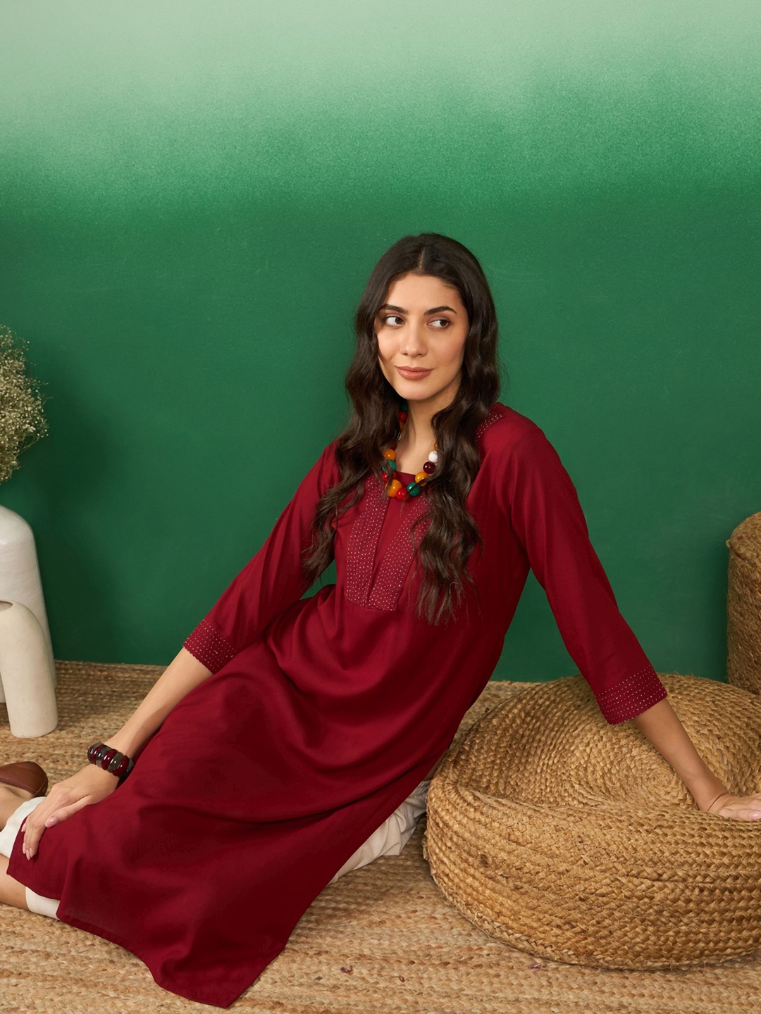 

KALINI Yoke Design Thread Work Straight Kurta, Maroon