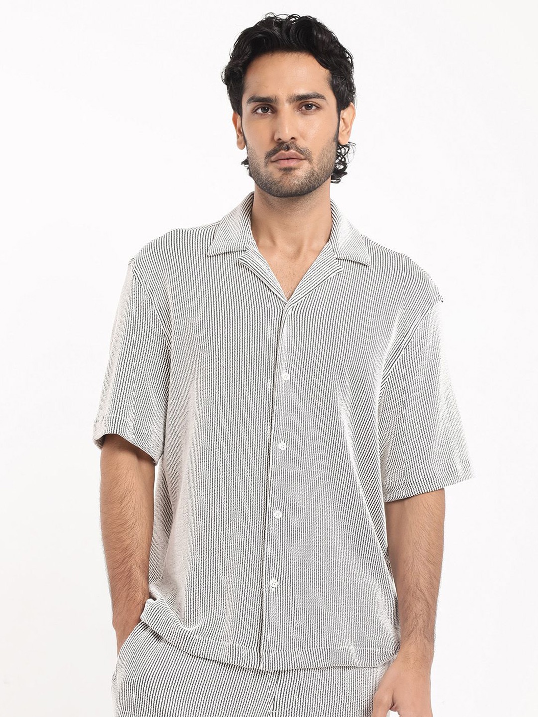 

RARE RABBIT Men Zavet-S Striped Boxy Cototn Shirt, Black