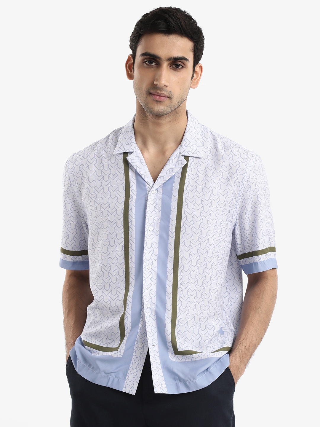 

RARE RABBIT Men Idir Abstract Printed Cuban Collar Boxy Shirt, Blue