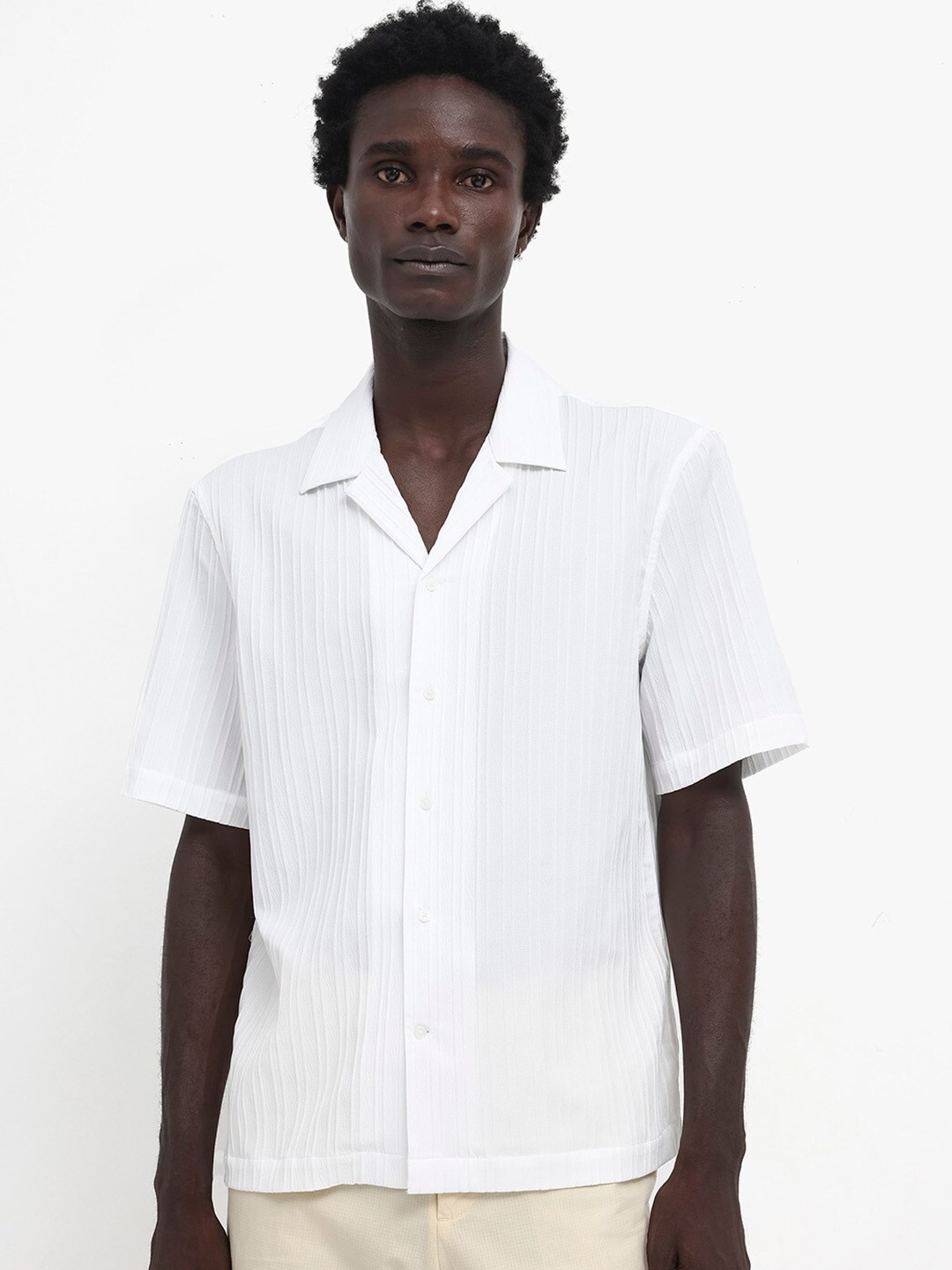 

RARE RABBIT Men Mirtilo Boxy Striped Cuban Collar Shirt, White