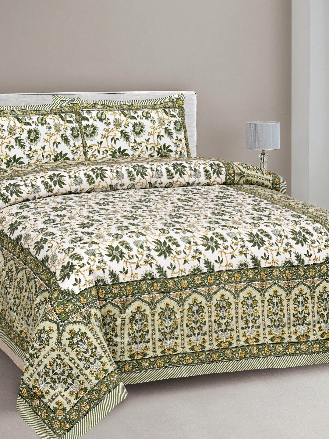 

Aura Green & White Ethnic Motifs 144 TC King Bedsheet With 2 Pillow Covers