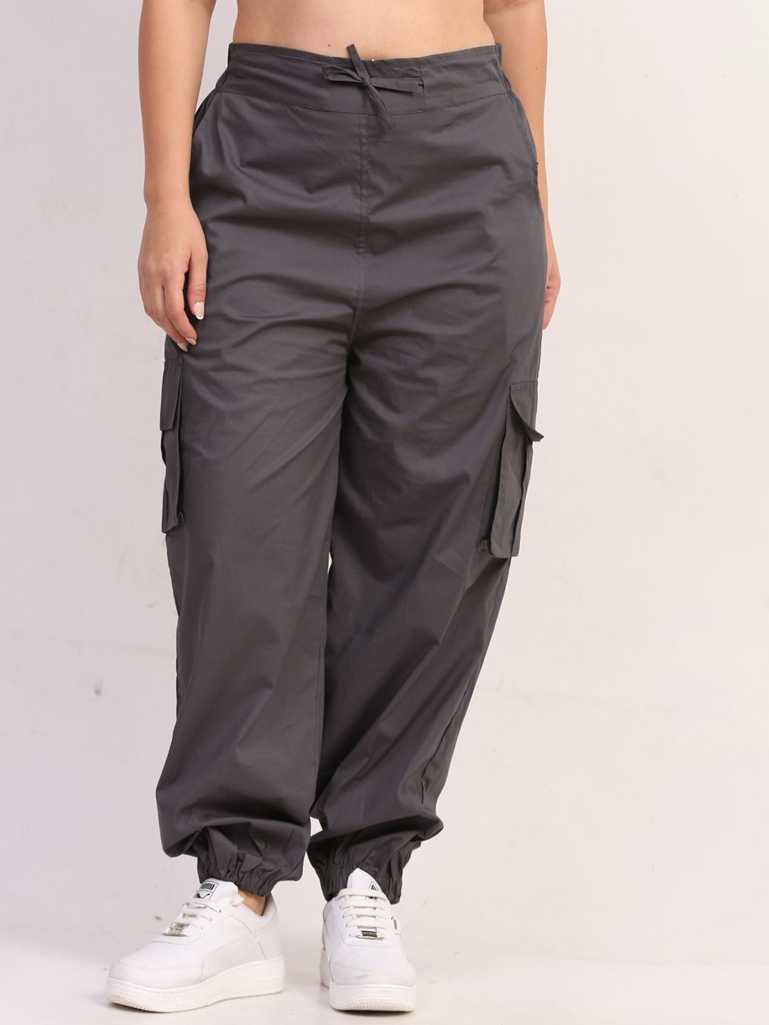 

GRACIT Women Relaxed Loose Fit Easy Wash Cargos Trousers, Grey