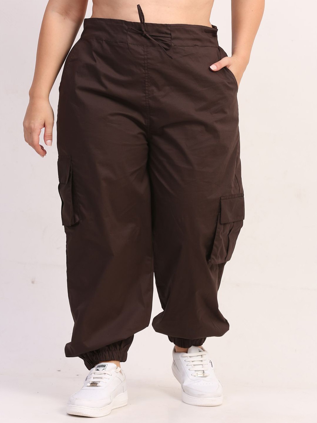 

GRACIT Women Relaxed Loose Fit Easy Wash Cargos Trousers, Brown