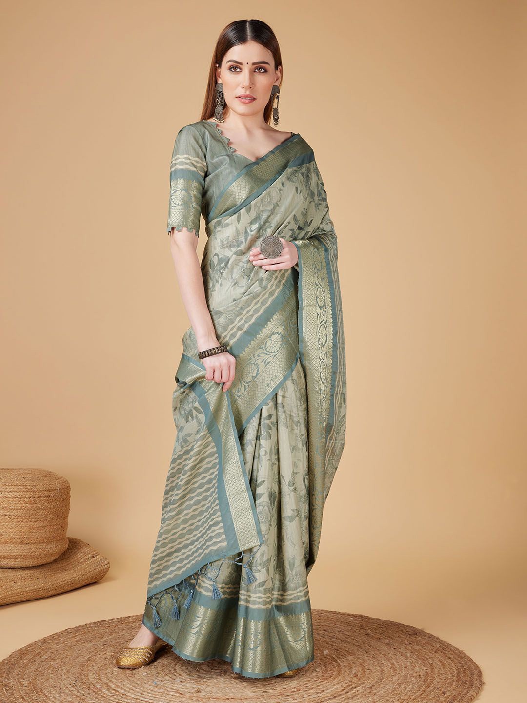 

Ishin Ethnic Motifs Zari Kota Saree, Grey