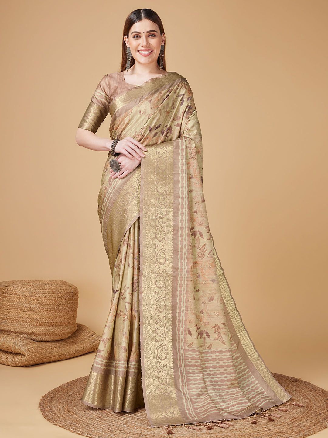 

Ishin Floral Zari Kota Saree, Pink