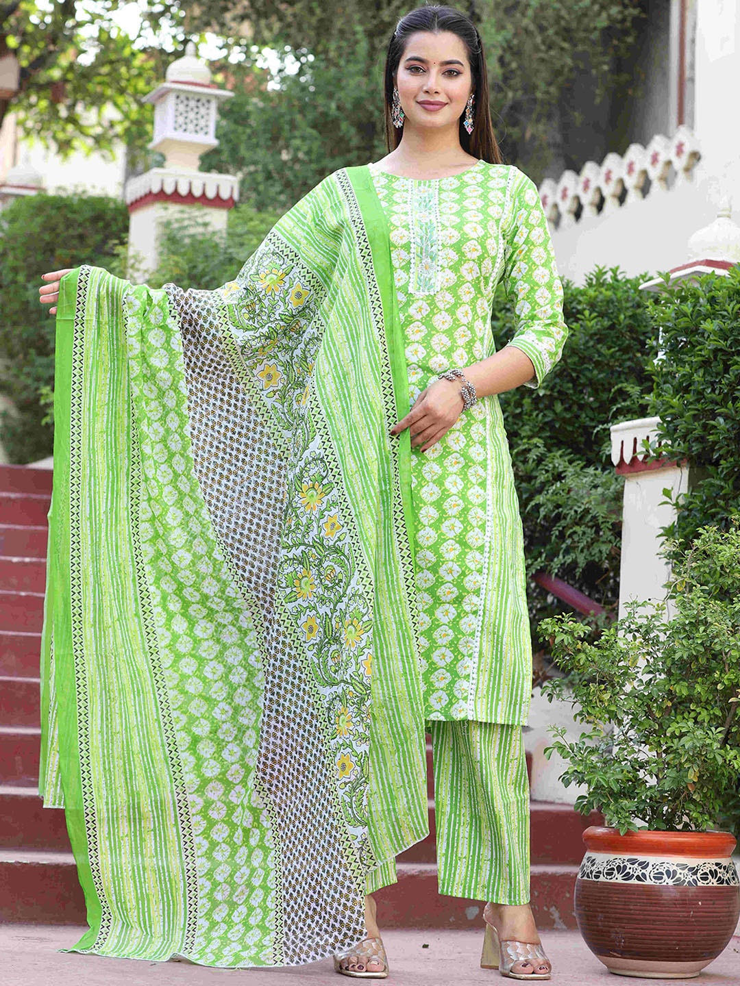 

SINGNI Printed Thread Work Pure Cotton Straight Kurta With Trousers & Dupatta, Green
