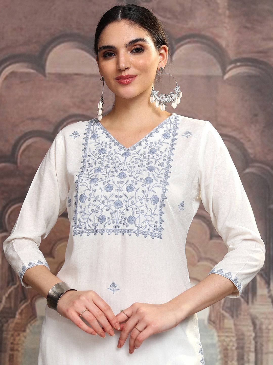 

Vishudh White Floral Yoke Design V-Neck Thread Work Straight Kurta