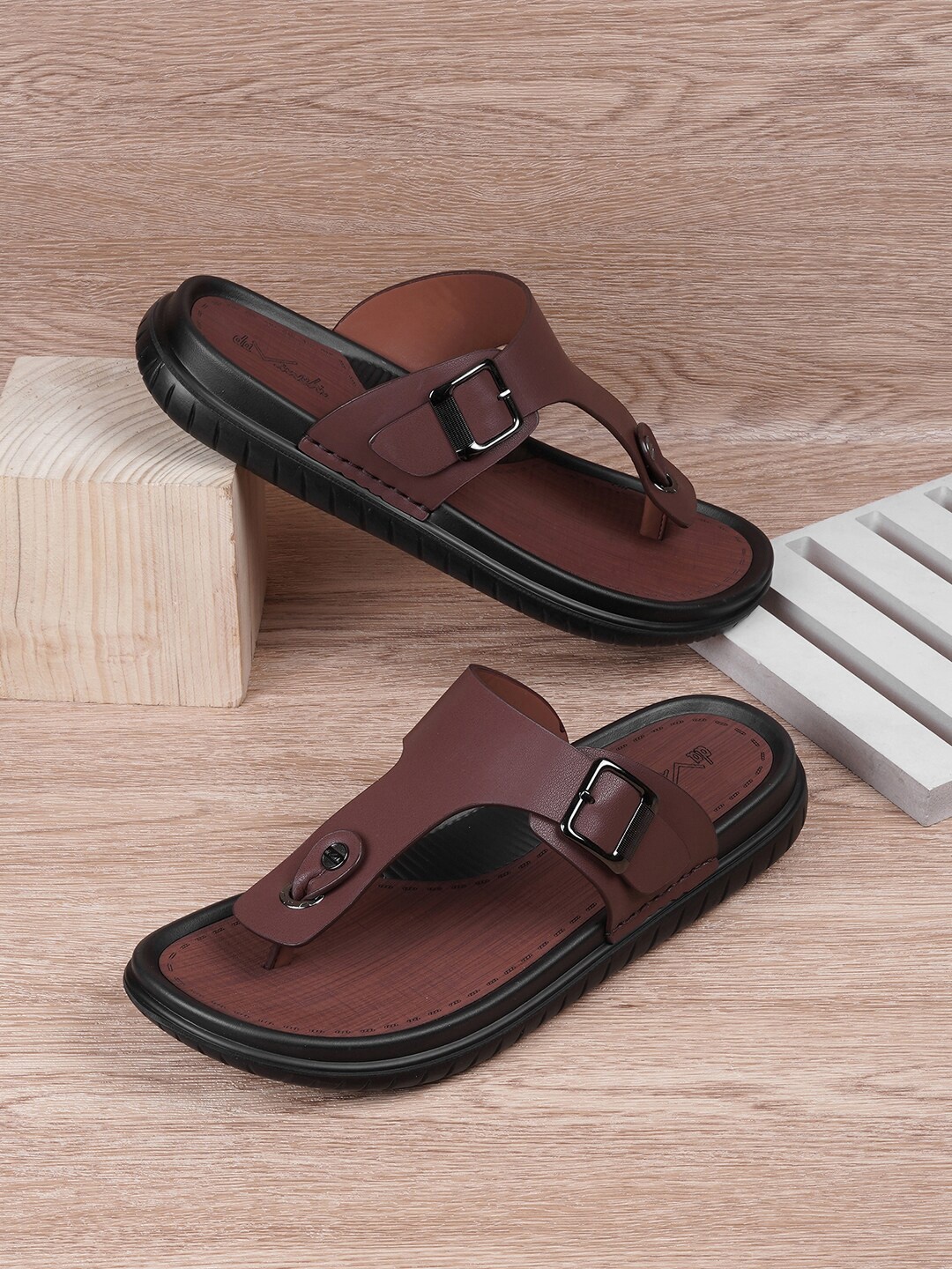 

DAVINCHI Men Comfort Sandals, Brown