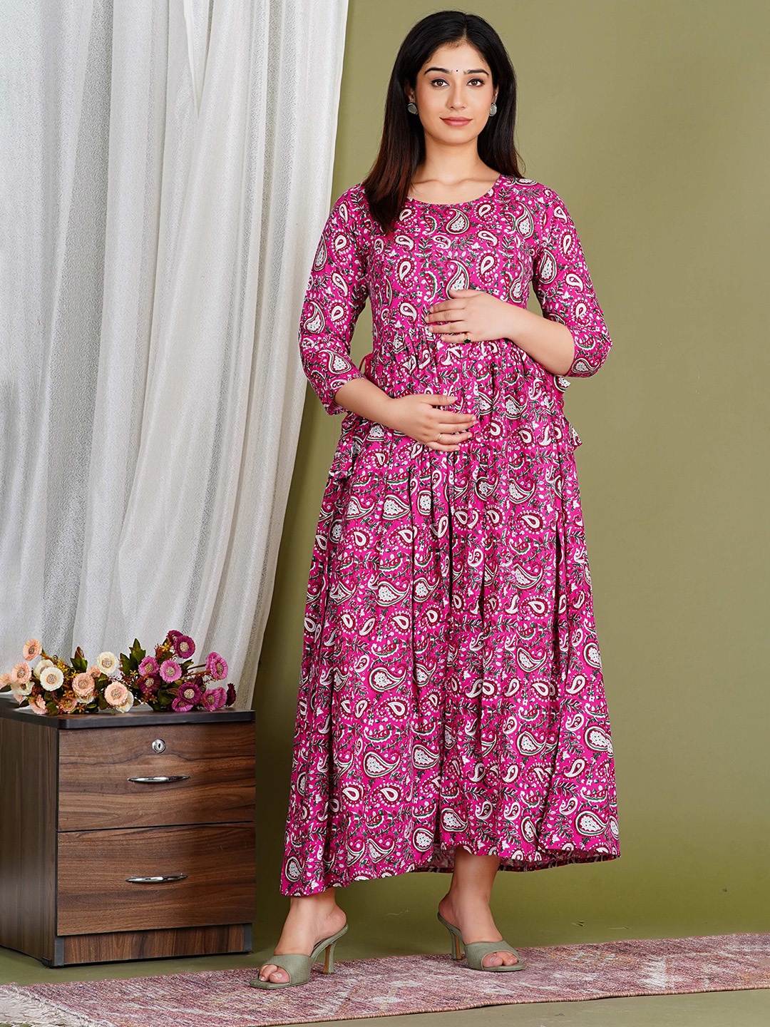 

Gujari Floral Printed Maternity Anarkali Kurta, Pink
