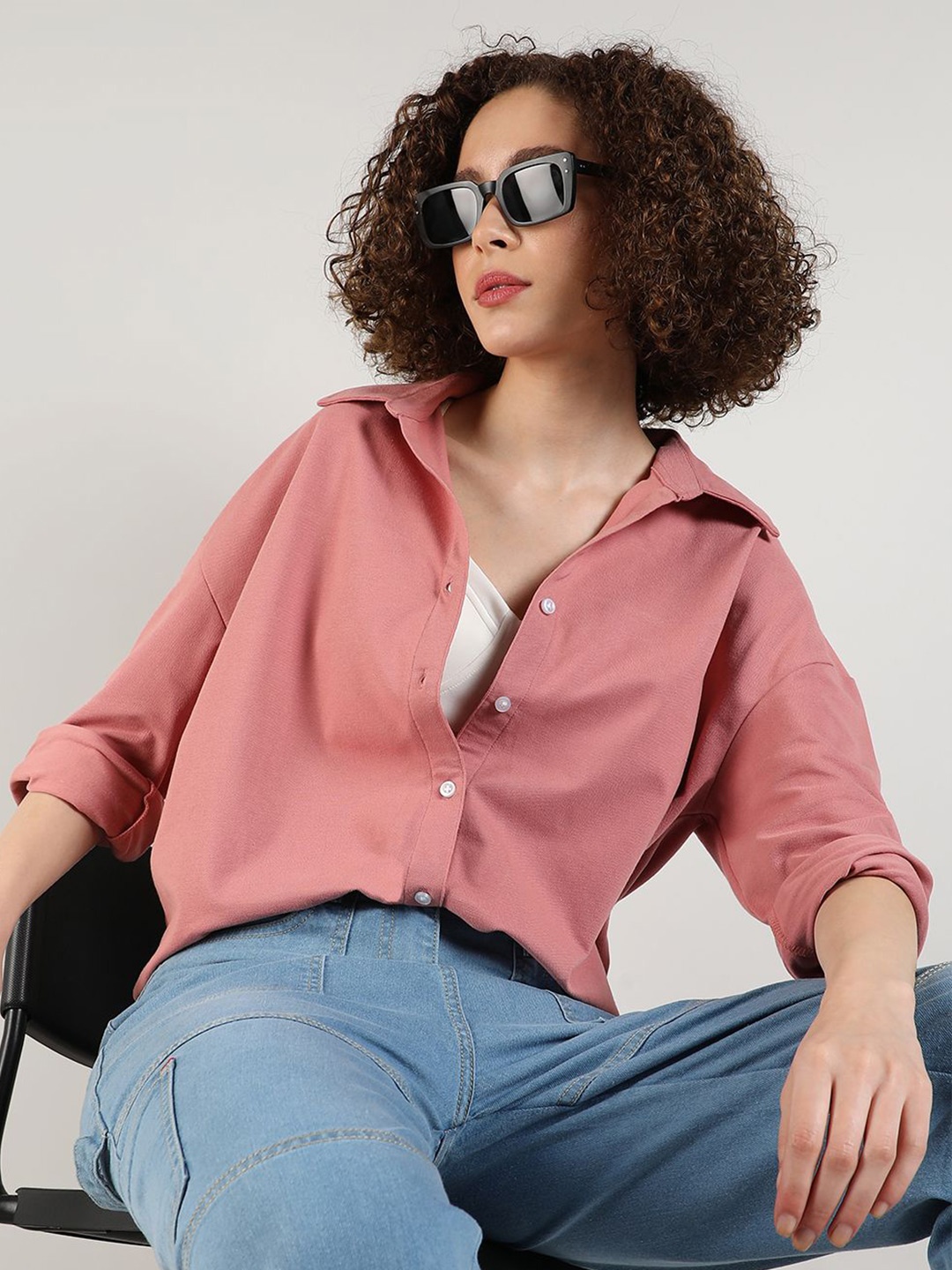 

Campus Sutra Relaxed Spread Collar Curved Cotton Boxy Casual Shirt, Pink