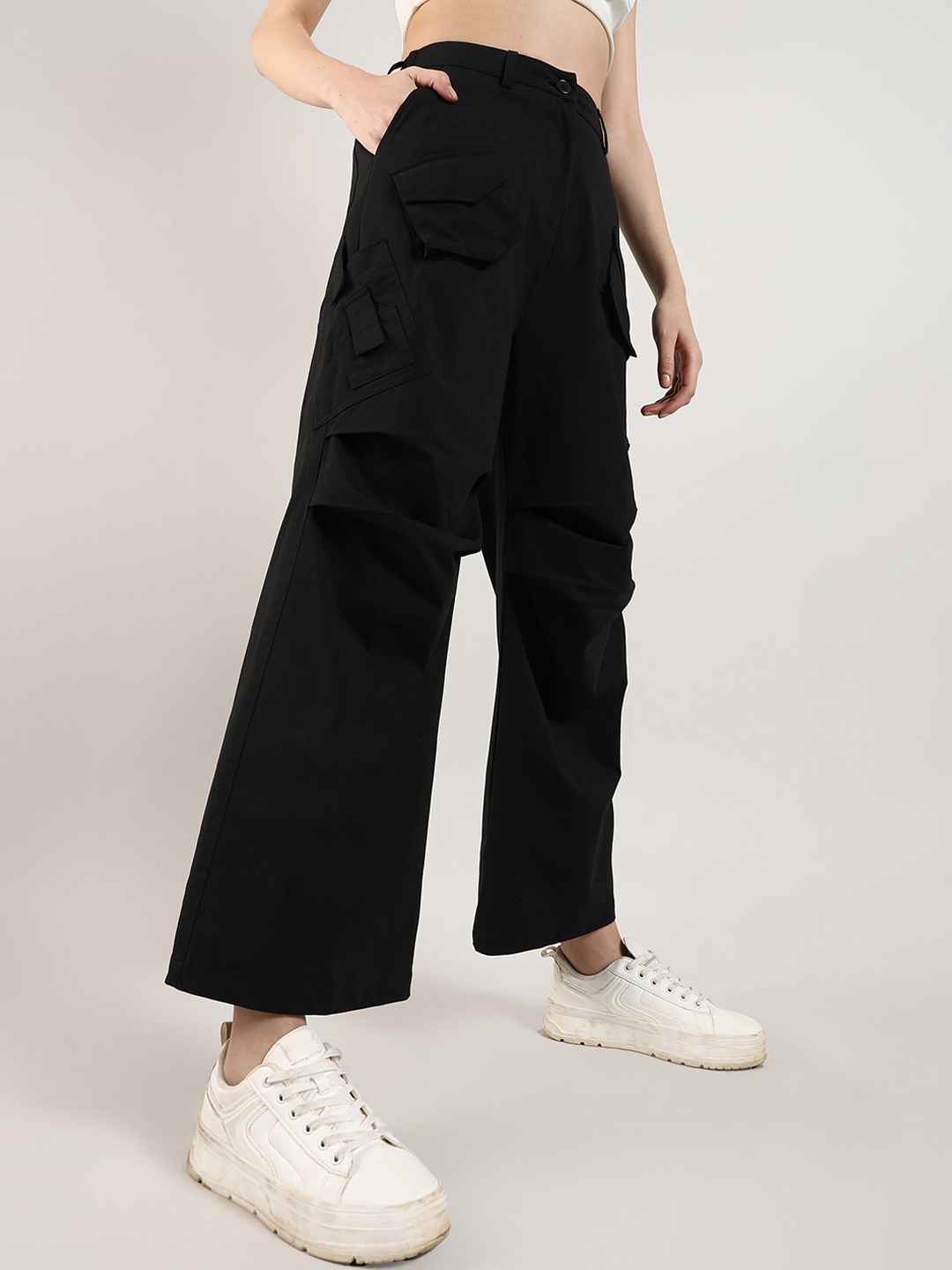 

Campus Sutra Women Relaxed Loose Fit Easy Wash Cargos Trouser, Black