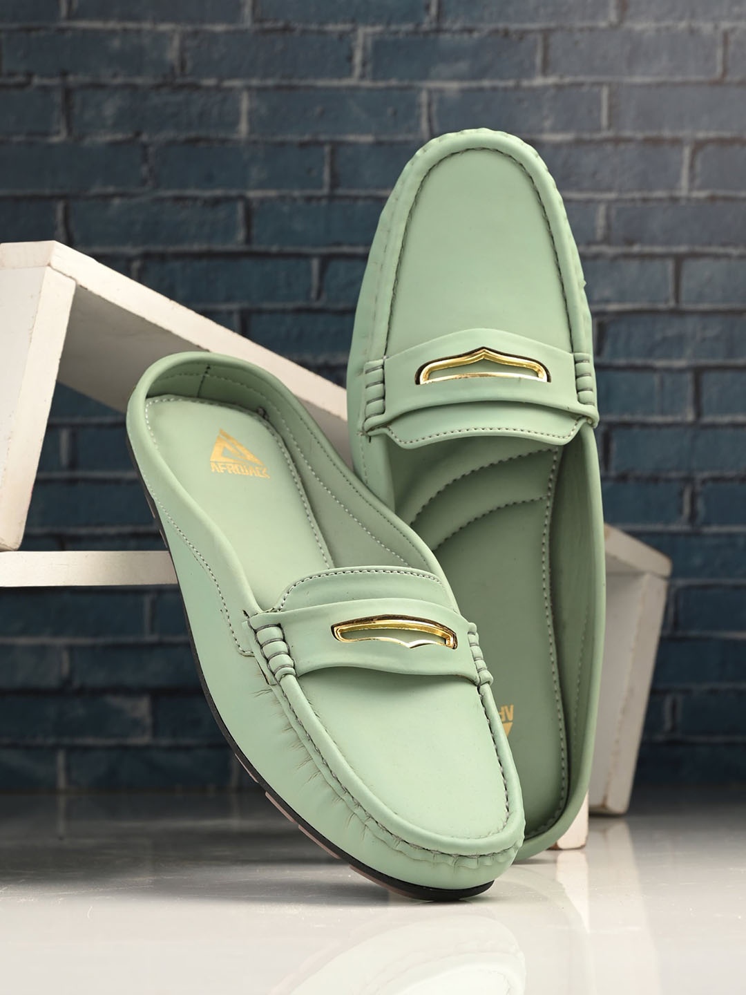 

AfroJack Textured Round Toe Mules, Lime green