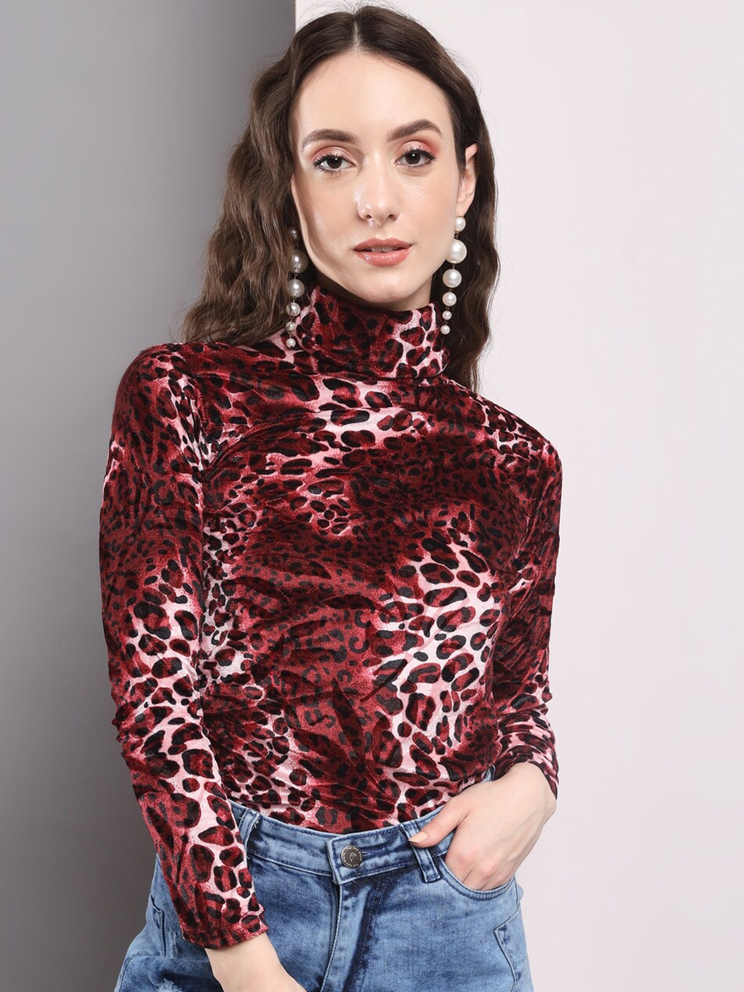 

TANDUL Women Animal Velour Pullover, Red